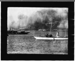 Fire at coal pocket with the schooner Jane Palmer, East Boston, Mass., Aug. 26, 1907
