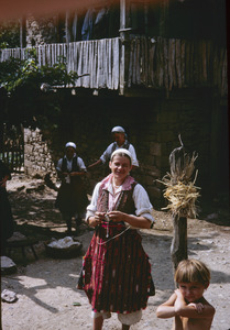 Knitting outside in Labuništa village