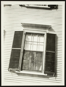 Exterior view of the Dr. May House, Middle Street, Portsmouth, New Hampshire, September 28, 1924