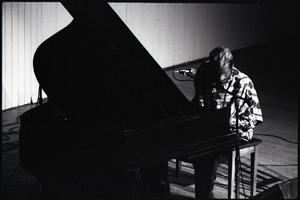 Taj Mahal in concert at Northfield, Mass.: Taj Mahal playing garnd piano