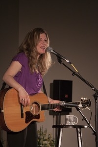 Dar Williams, performing at the First Congregational Church in Wellfleet