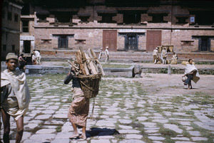 Carrying wood in Bhaktapur