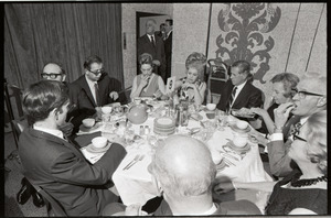 Spiro Agnew speech at the Middlesex Club: Gov. Sargent and table at dinner
