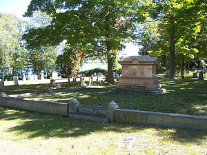 Wakefield family plot, Lakeside Cemetery, Wakefield, Mass.
