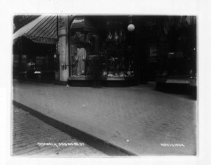 Sidewalk 388 Washington St., sec.5, Boston, Mass., November 13, 1904