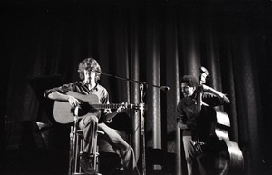 Livingston Taylor in concert: Taylor (acoustic guitar) and Walter Robinson (acoustic bass)