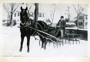 Winter sleigh ride in Amherst