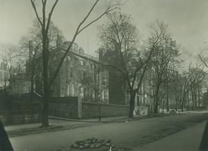 Exterior view of the second Harrison Gray Otis House, Sears House, 85 Mt. Vernon St., Boston, Mass., 31 October 1920