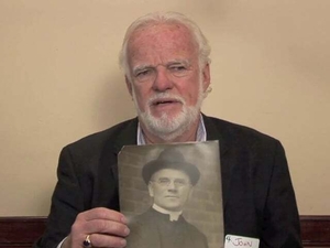 John J. Grimes at the Irish Immigrant Experience Mass. Memories Road Show: Video Interview
