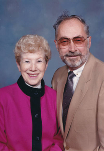 Mom and dad of Andrea and Victoria