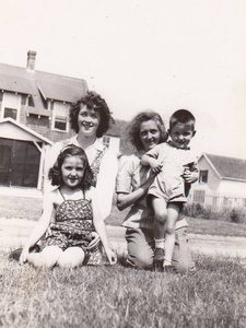 Kiley cousins at the Aunt's Brant Rock house