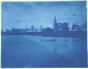 Pond, Campus