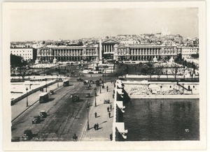 Place de la Concorde, Marine buildings