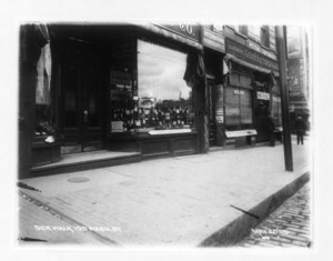 Sidewalk 159 Washington St., Boston, Mass., November 20, 1905