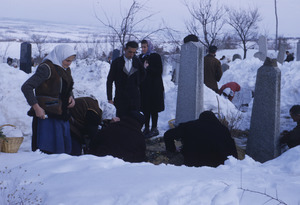 Winter ceremony at Šumadija graveyard