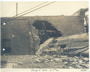 Wreck at Dudley Street, 5:00 pm, view of damage caused to building