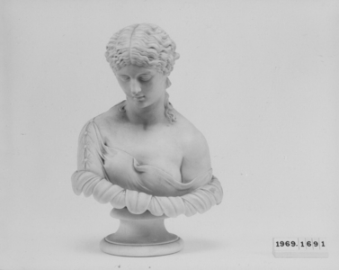 Figurine