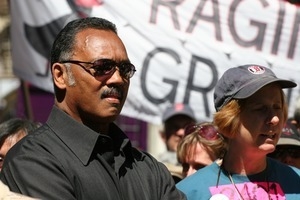 Jesse Jackson (left) with Cindy Sheehan during the march opposing the war in Iraq