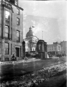 Remains of the Beebe House, center, next to the State House, Boston, Mass., March 1917