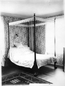 John L. Saltonstall House, Topsfield, Mass., Bedroom.