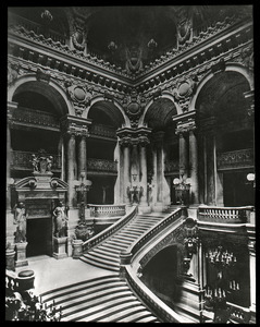 Paris Opera House (Palais Garnier): grand escalier