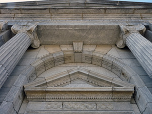 Belding Memorial Library: columns and architectural details at front entrance