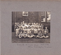 Williams Elementary School Sixth Grade class photo