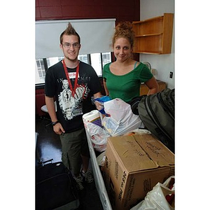 Jordan Munson and a girl during move-in