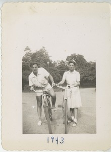 David and Bernice Kahn on bicycles in Franklin Park