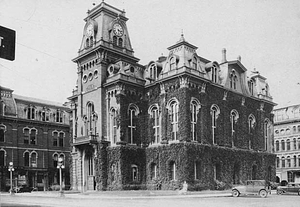 Wakefield Town Hall, 1927