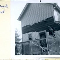 Reclapboarding of Jason Russell House in 1970