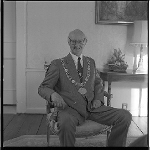 Tomas Mac Giolla, taken in the Mansion House, Dublin, when he was Lord Mayor of Dublin, wearing his chain of office