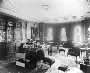 Frank Skinner House, 266 Beacon St., Boston, Mass., Sitting Room.