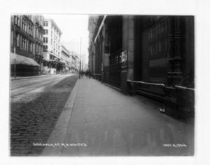 Sidewalk at R.H. White's, east side, 501-550 Washington Street, Boston, Mass., November 6, 1904