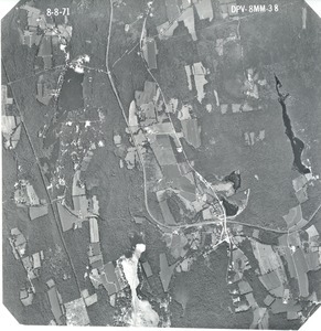 Worcester County: aerial photograph. dpv-8mm-38