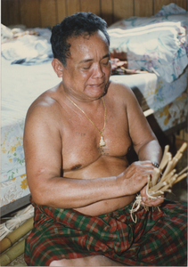 Basket Making: The good bamboo splits are tied in a bundle, 1987