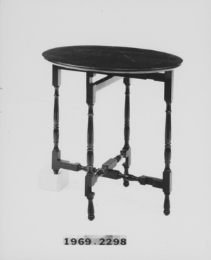 Gate-leg Table