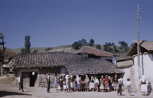 Waiting for ritual beads in Dračevo