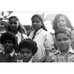 Group portrait of the children of Areyto's singing group, the Cantantes de Areyto.