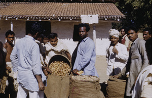 Bringing produce to market in Ranchi