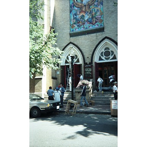 Volunteers at the Jorge Hernandez Cultural Center.