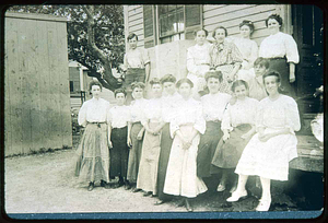 Newton Avenue, Workers at Sims Carnations, about 1908