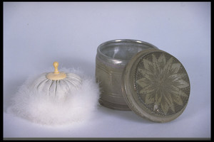 Powder jar and puff