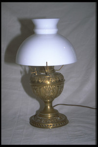 Oil lamp