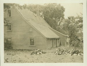 Exterior view of northeast corner of Pierce House, Dorchester, Mass., 1918