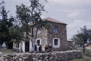 Women chatting in Dihovo yard