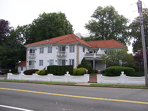 Building at 1 Salem Street, Wakefield, Mass.