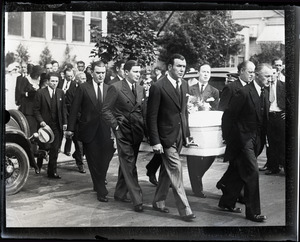 Mark Hellinger: funeral for unidentified person
