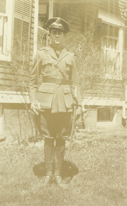 Harry Nottebaert in military uniform