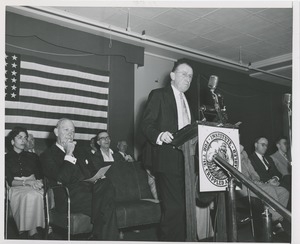 Unidentified man speaking at an ICD event